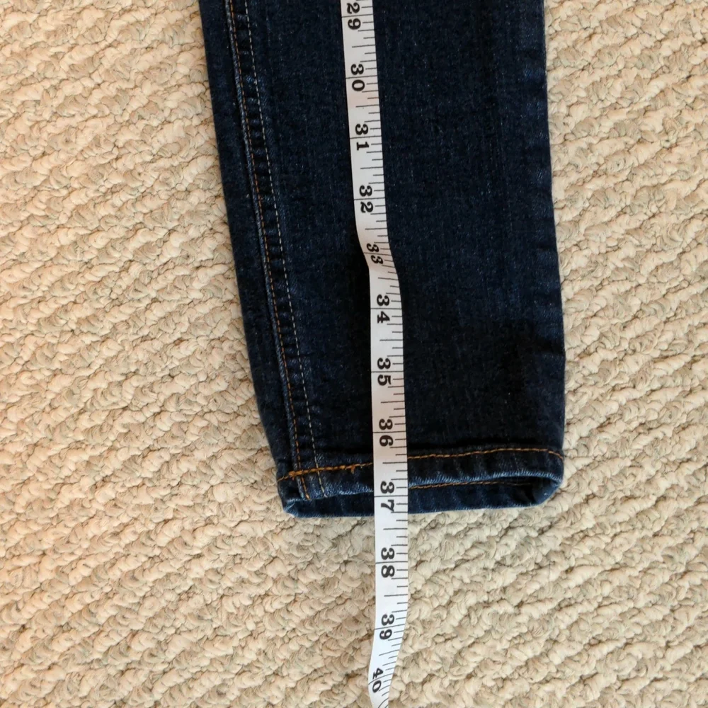 Hollister distressed jeans - Picture 5 of 8